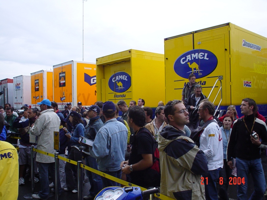 ambience motogp brno 2004 12