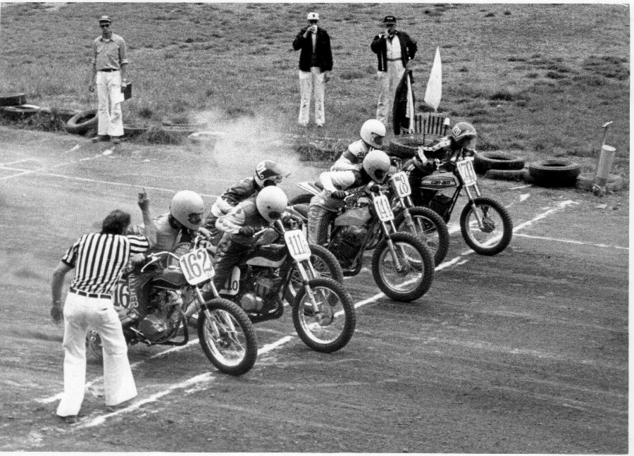 1 FLAT TRACK HISTORY 9