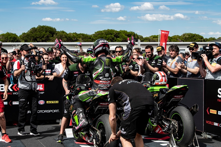 hi R01 Phillip Island WorldSBK 2020 Sunday LowesGB8 0920 001 resized