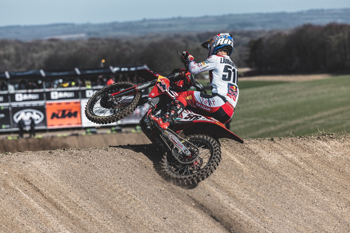 Langenfelder MXGP Great Britain 01 2022 JPA PA 4176