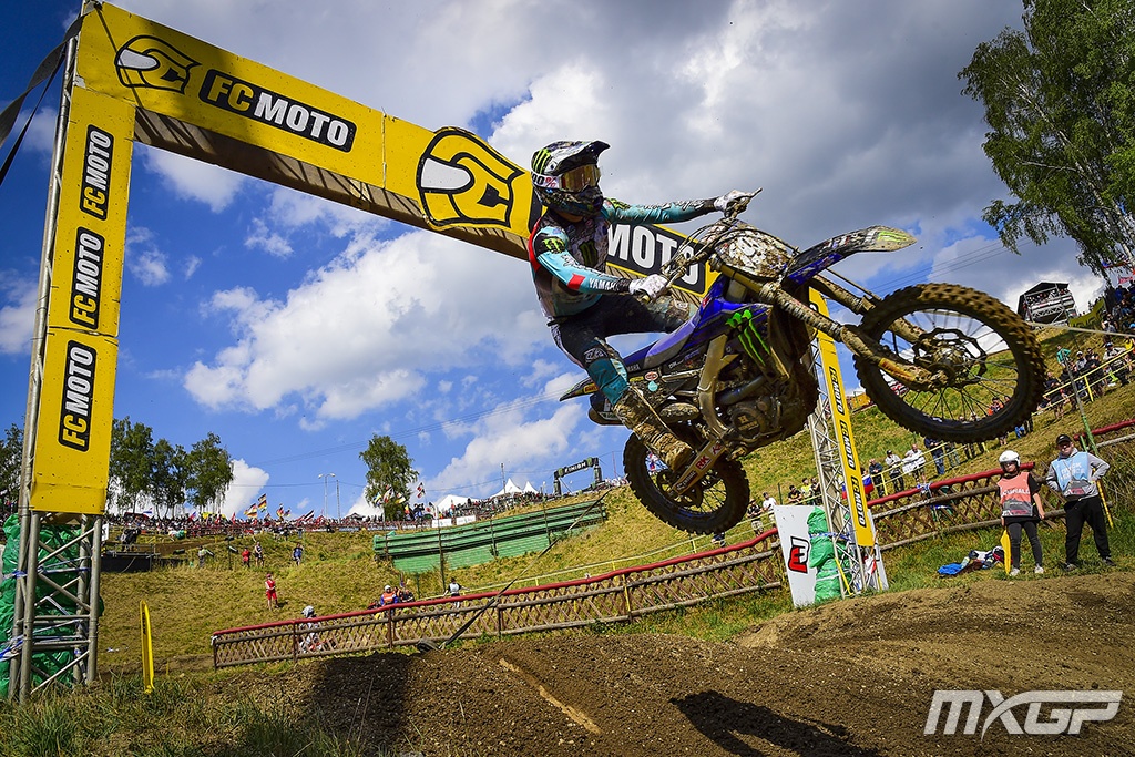 BENISTANT SAT MOTOCROSS GP 13 CZ 2022