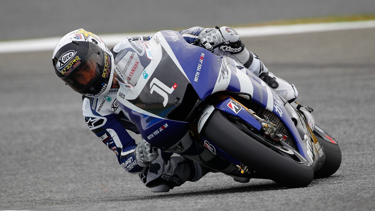 JORGE LORENZO YAMAHA FACTORY RACING 2011