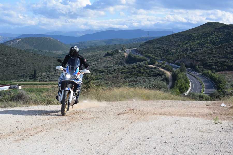 honda africa twin adventure sports dct action 3