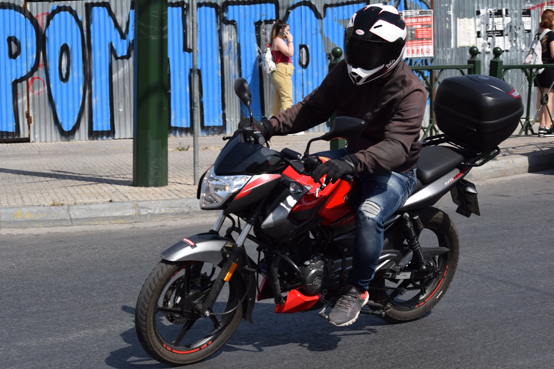 bajaj pulsar ns 125 action 2