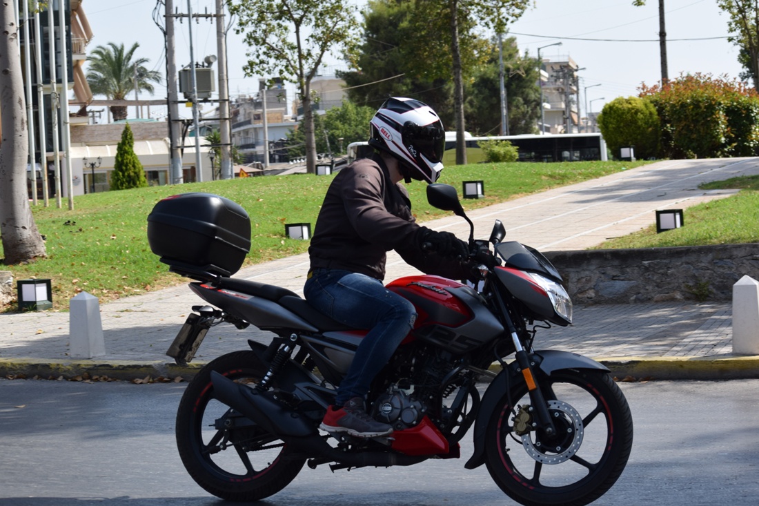 bajaj pulsar ns 125 action 3