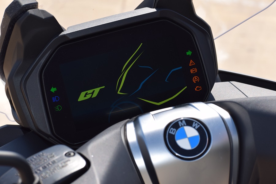 BMW C400GT details 2