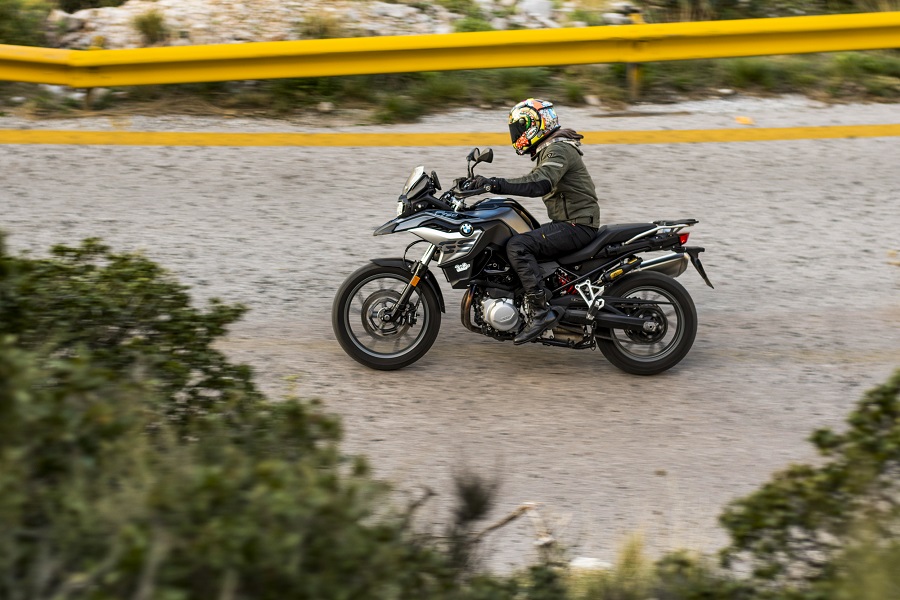 BMW F750GS action 4