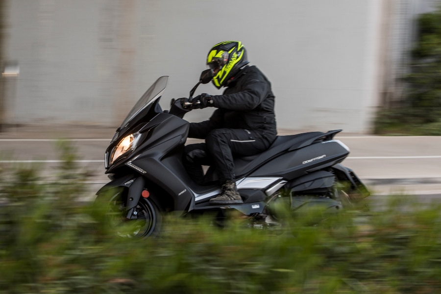 kymco downtown 350i abs noodoe action 3