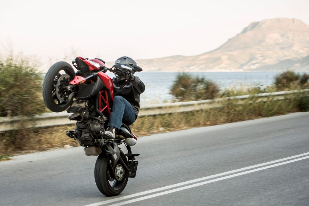 ducati hypermotard 8