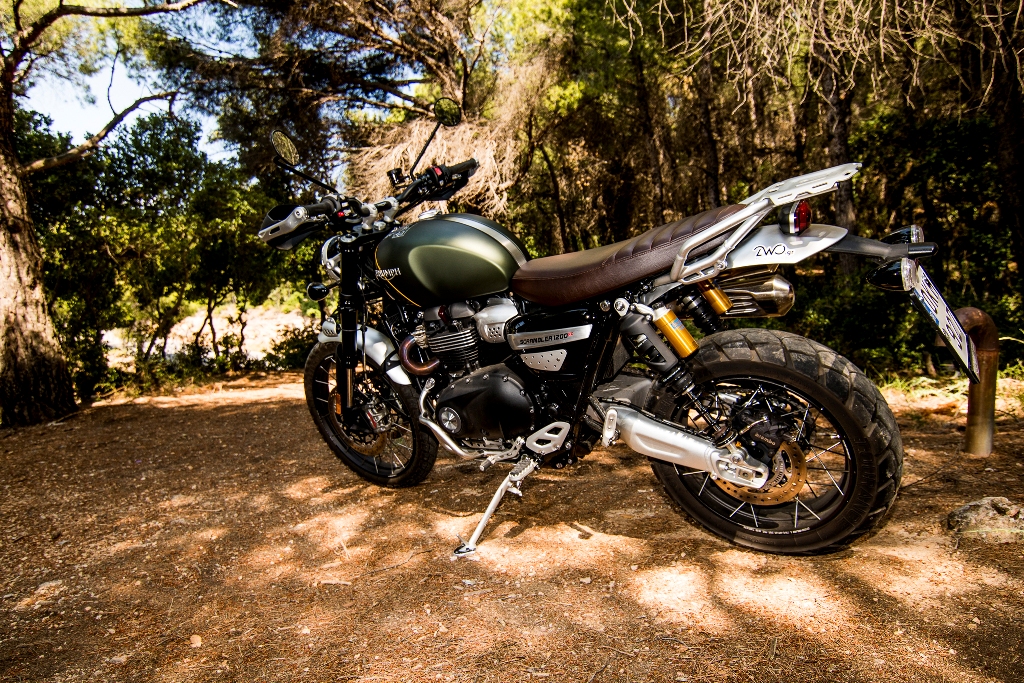 triumph scrambler 1200xc ambience 2