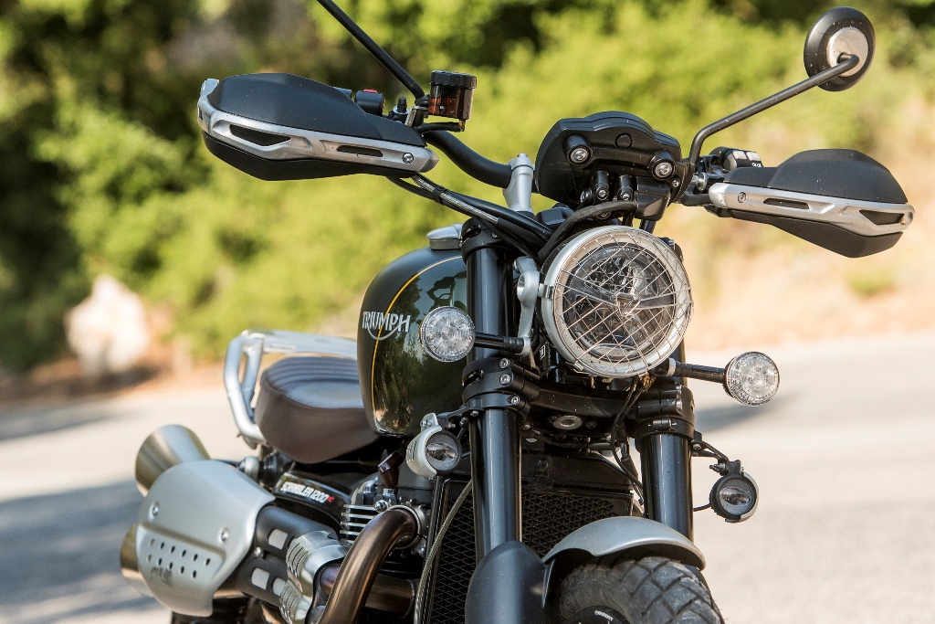 triumph scrambler 1200xc details 1