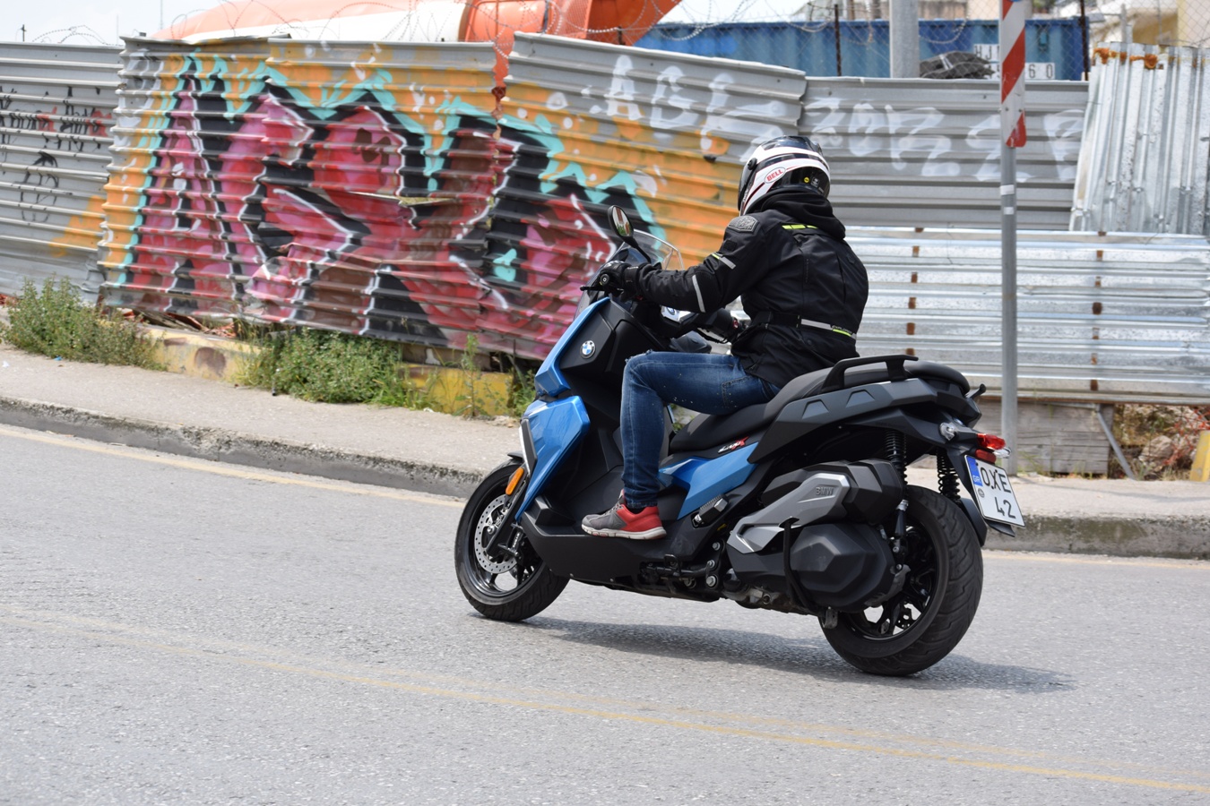 BMW C 400 X action 7