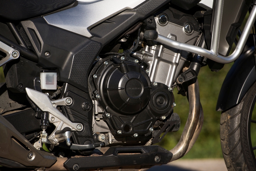 Honda CB 500X details 13