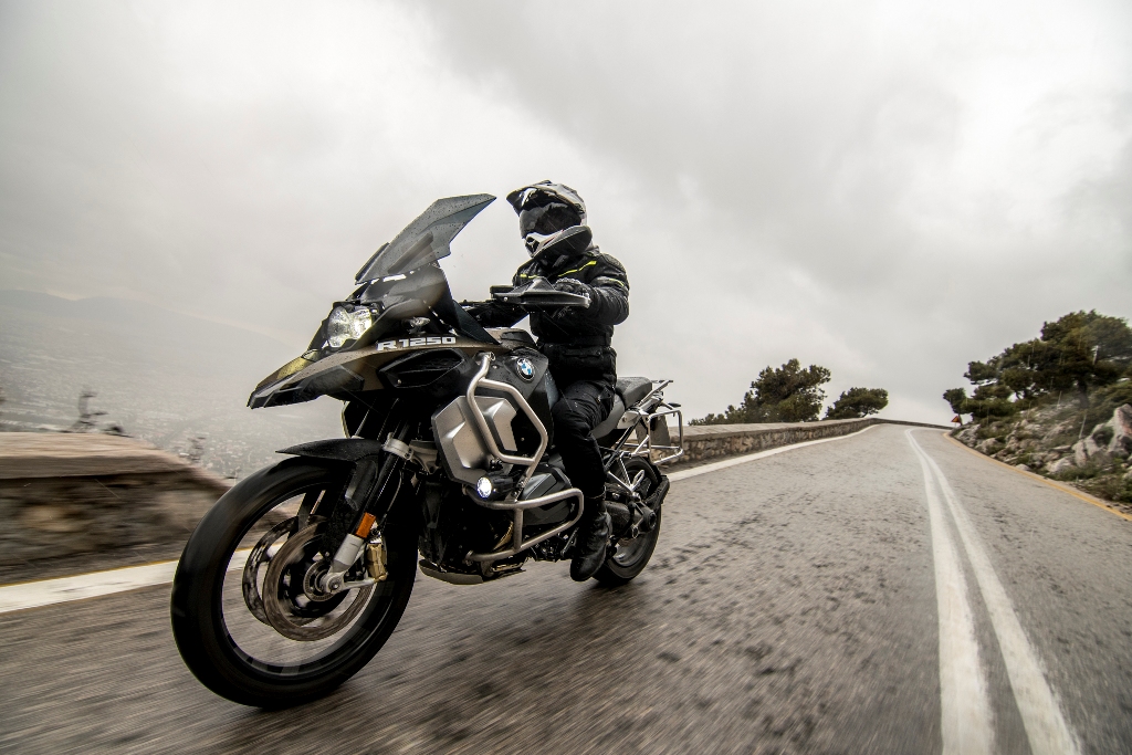 BMW R1250GS ADVENTURE ACTION 2