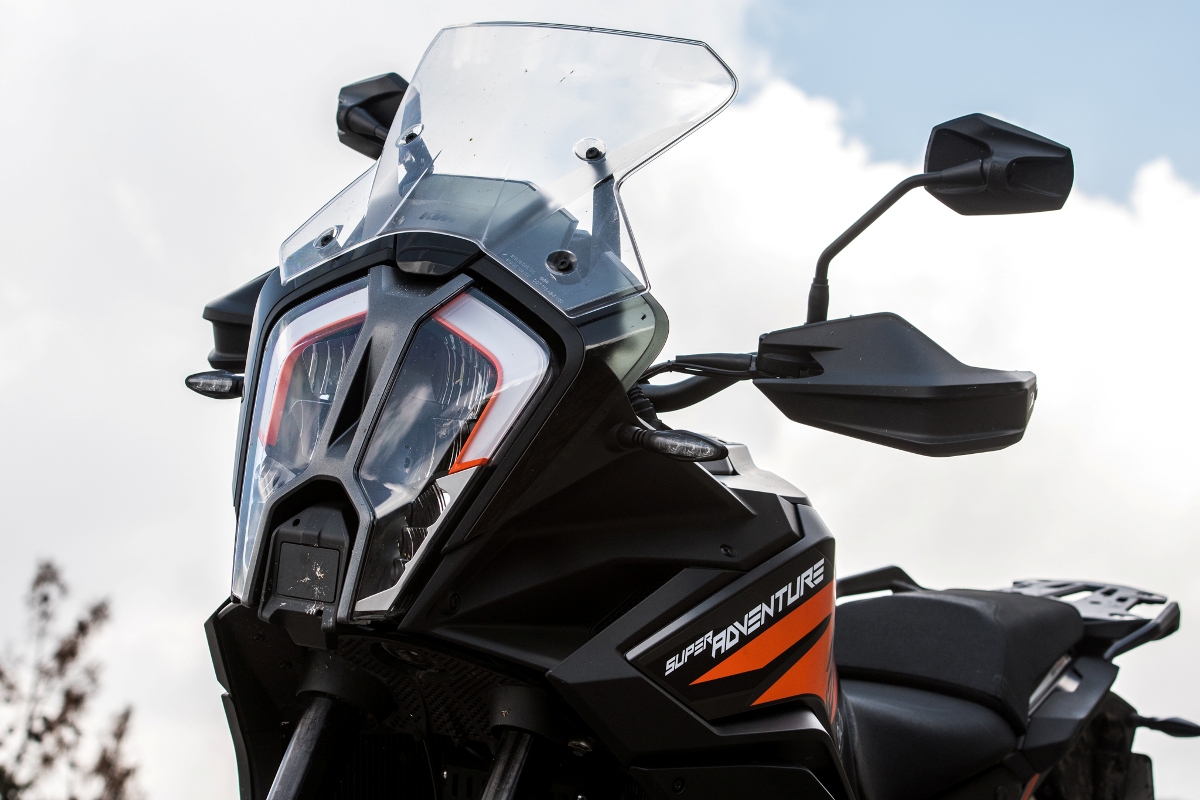 KTM 1290 Super Adventure S 2021 details 6