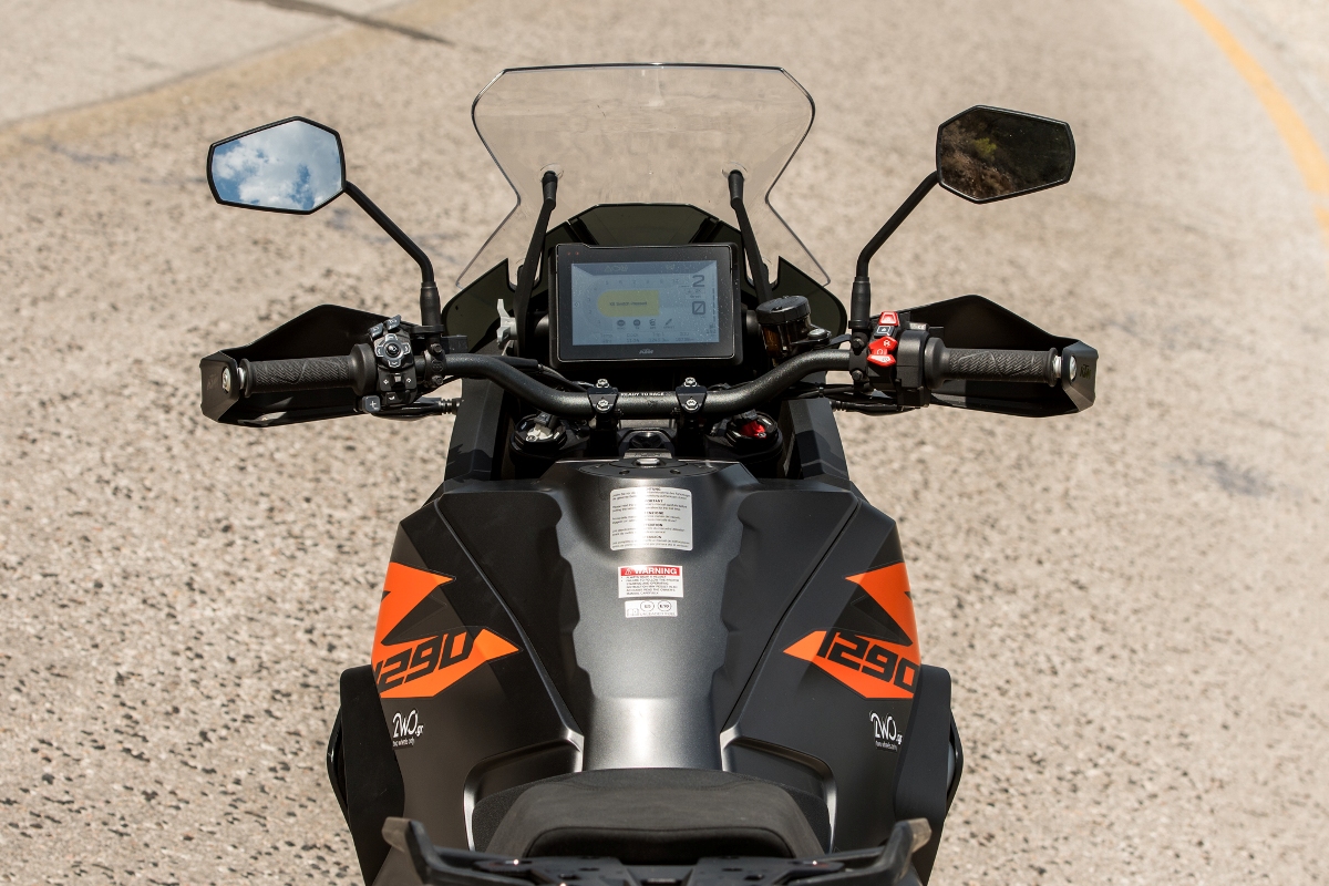 KTM 1290 Super Adventure S 2021 details 7