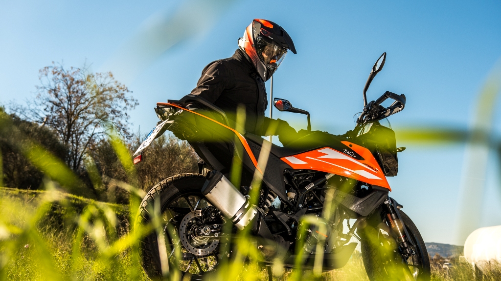 ktm 250 adventure static 7