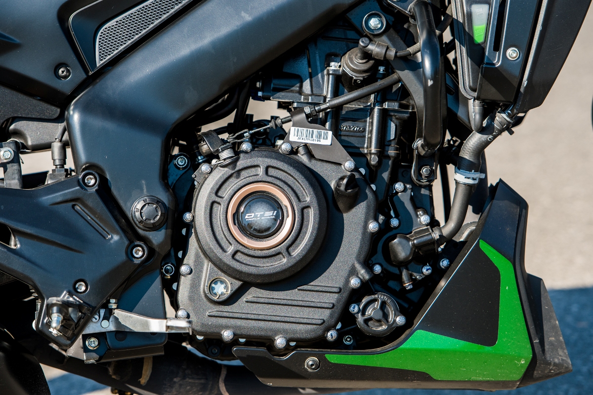 Bajaj Dominar 400 2021 details 2