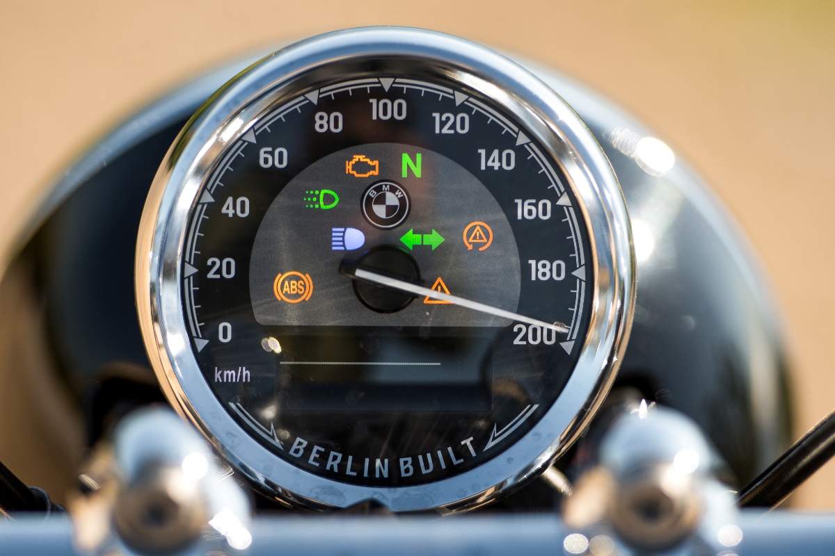 BMW R18 details 10