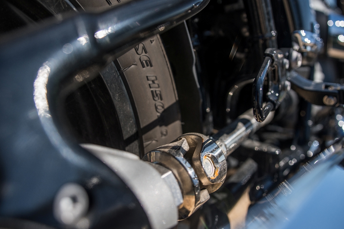 BMW R18 details 13