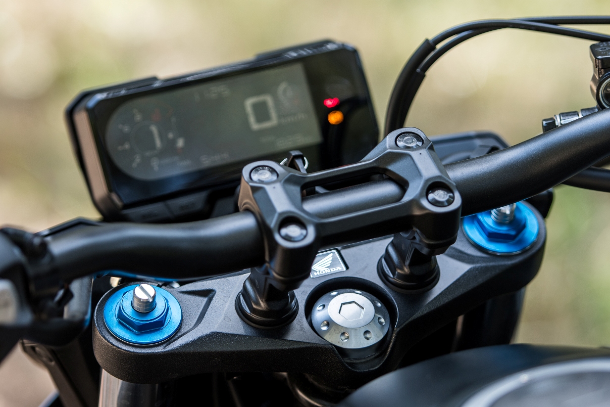 Honda CB500F 2021 details 9