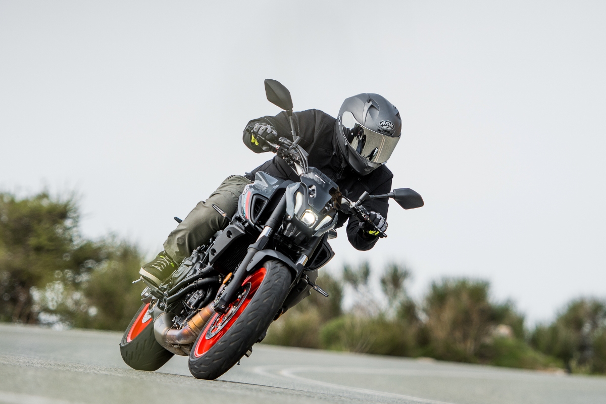 Yamaha MT 07 2021 action 4