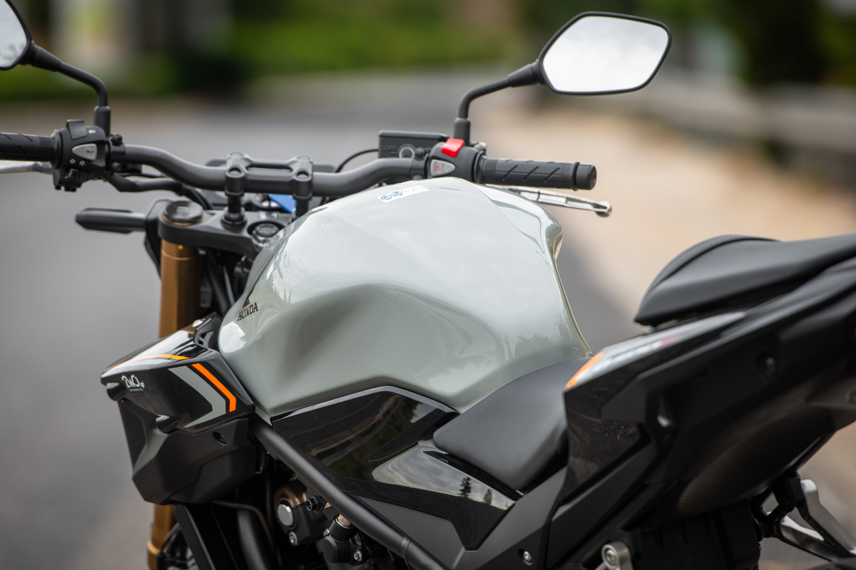 Honda CB500F 2022 details 2wo 4