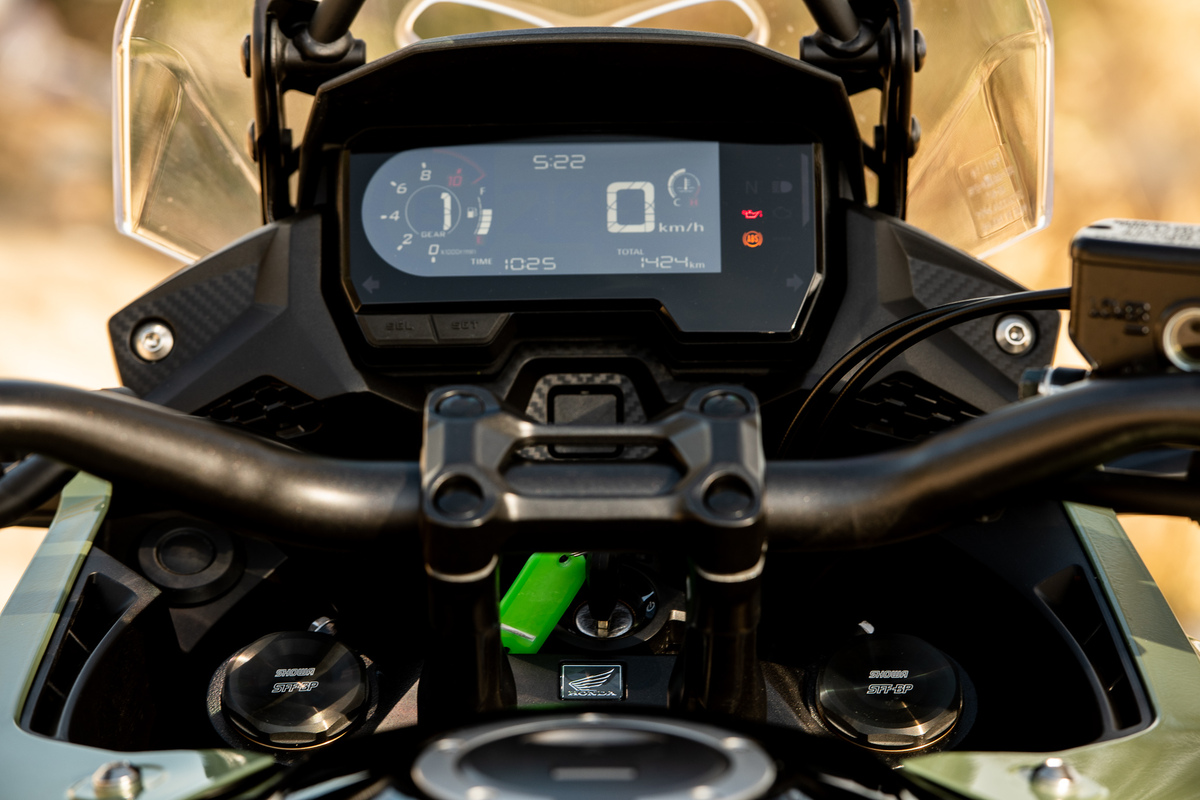 Honda CB500X 2022 details 2wo 9