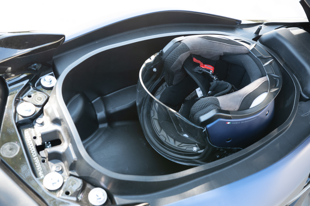 Yamaha NMax 155 2022 details 1