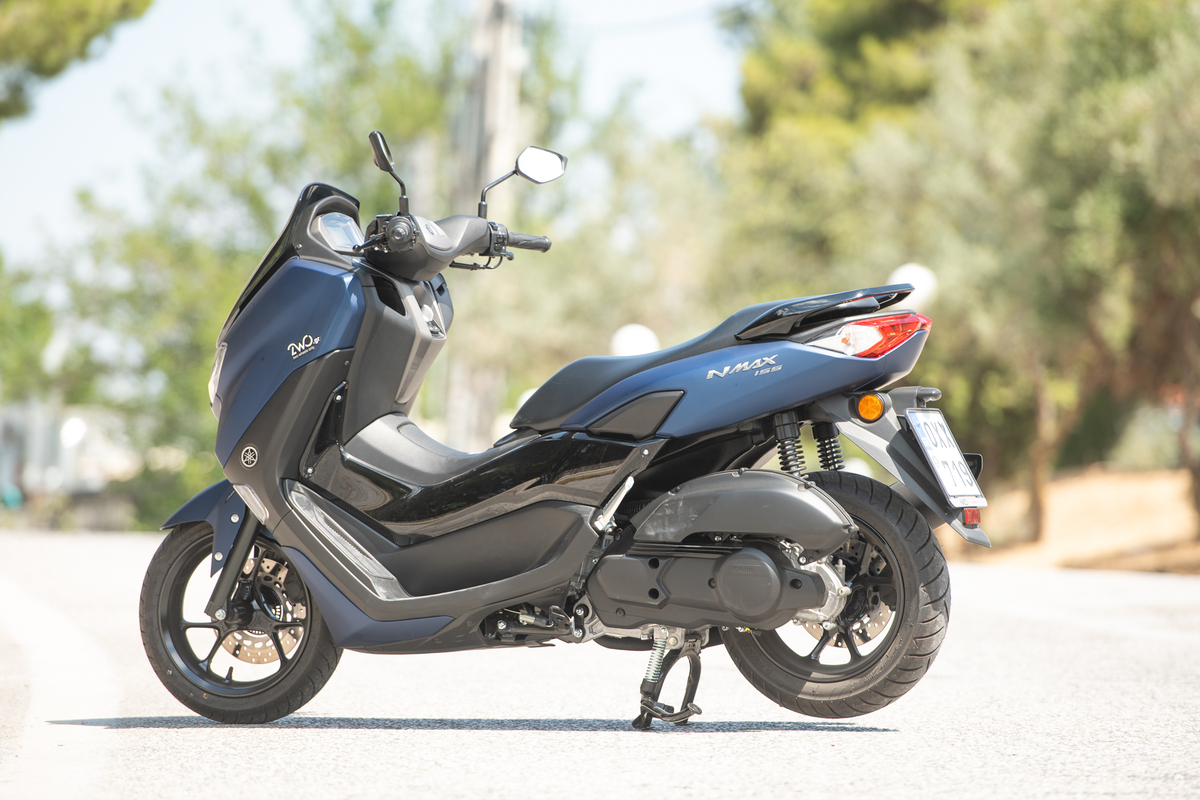 Yamaha NMax 155 2022 static 2