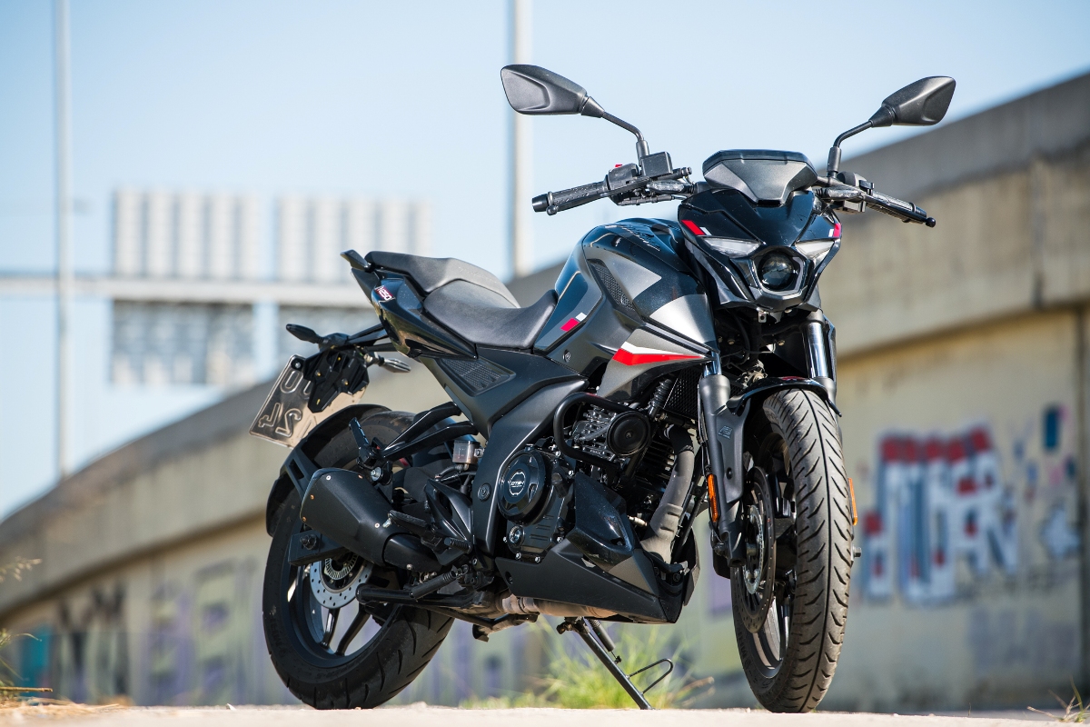 Bajaj Pulsar N250 2023 2WO 6