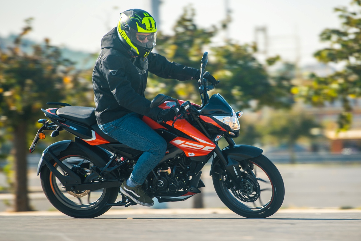 BAJAJ Pulsar NS 125 USD 2022 2wo 5