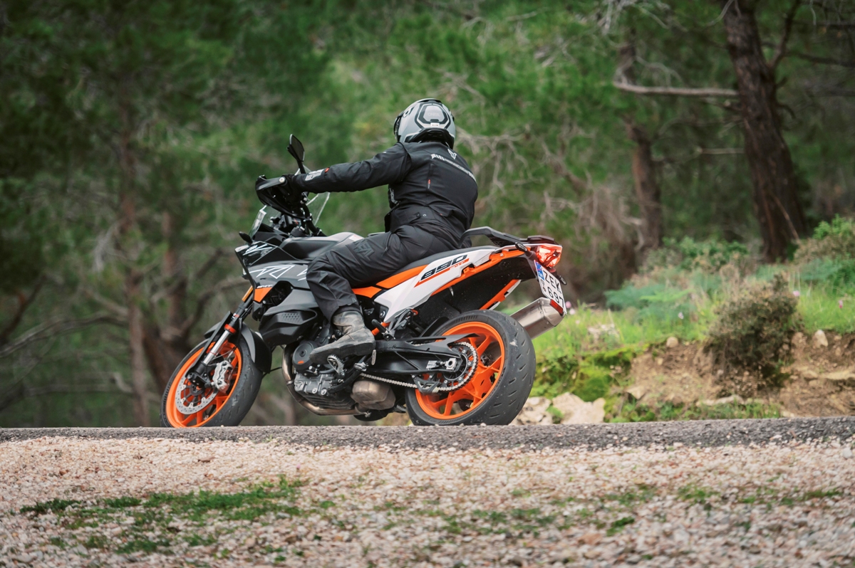 KTM 890 SMT 2024 2WO 5