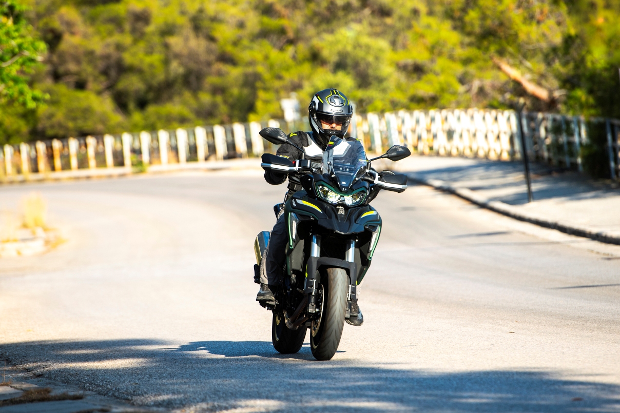 Benelli TRK 702 2wo 2 2