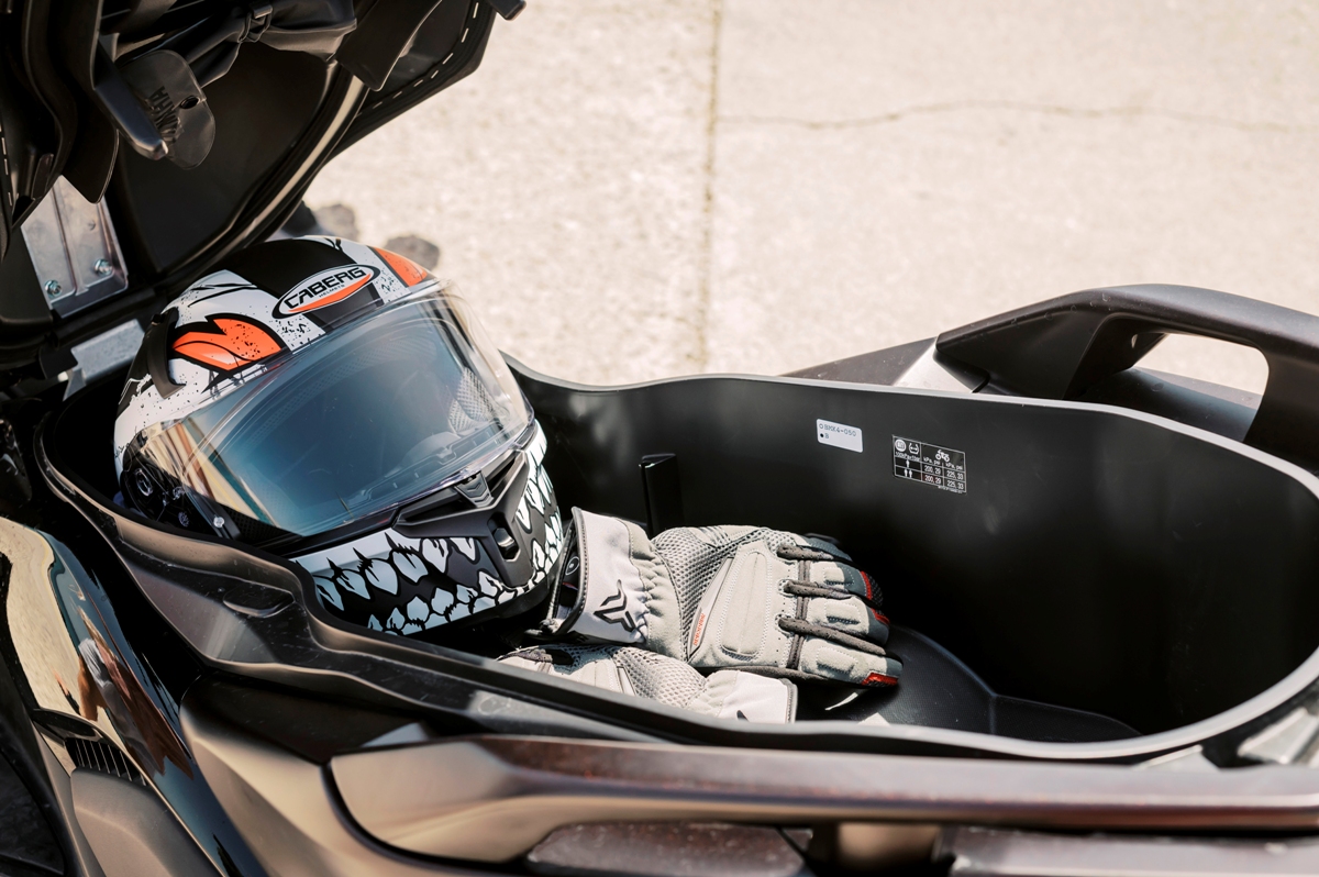 Yamaha XMAX 300 Tech Max 2024 2wo 1 5