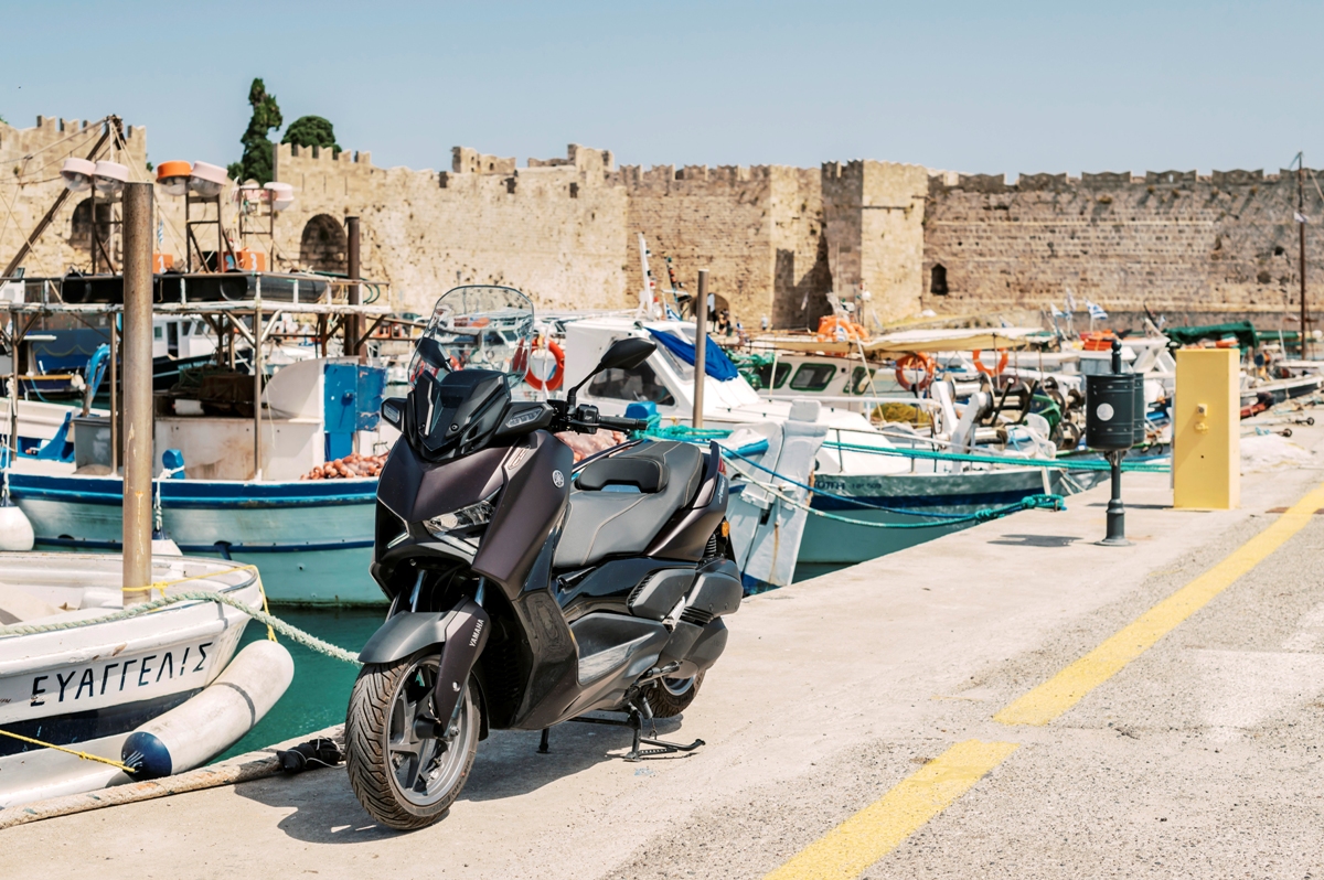 Yamaha XMAX 300 Tech Max 2024 2wo 3 6