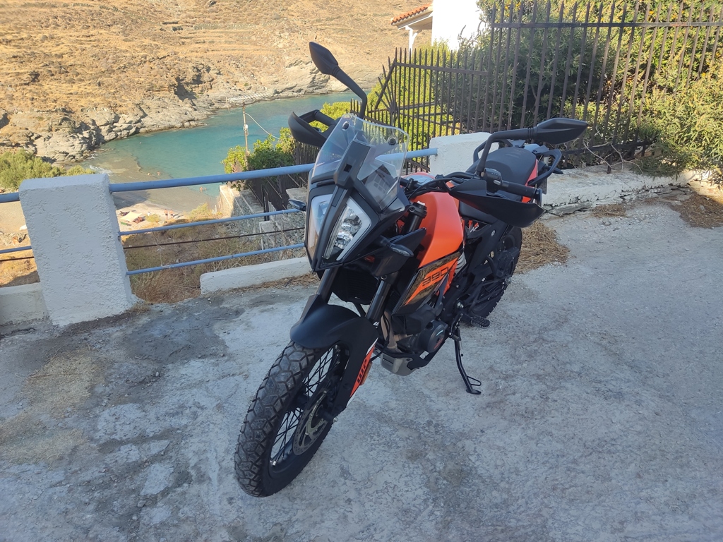 KTM 390 ADV 2023 Kythnos island 4